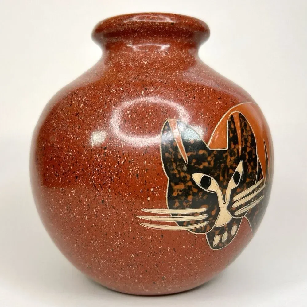 *Signed* Handmade Juan Paulino Martinez Pottery Vase Painted Cat In Nicaragua